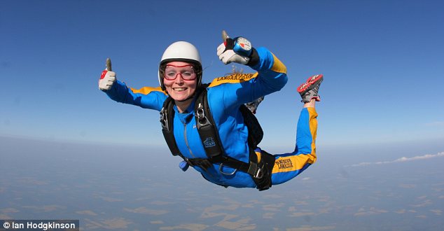 article-0-142711FE000005DC-668_634x330